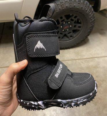 Mini burton boots