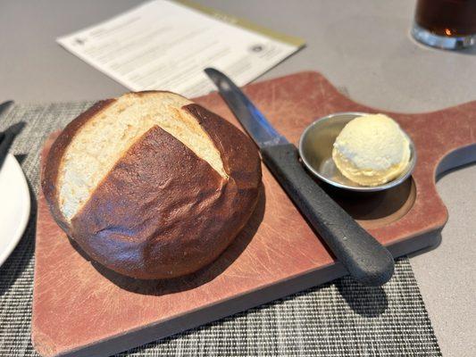 Pretzel bread w whipped butter