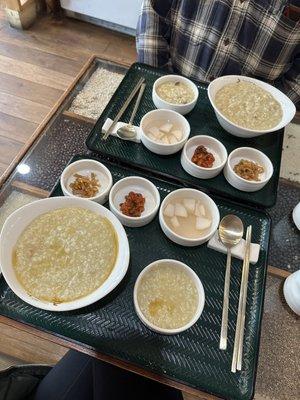 Abalone Porridge & Abalone & Ginseng & Chicken Porridge. Really delicious and fulfilling!!!