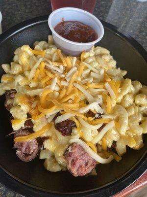 Mac n cheese with sausage