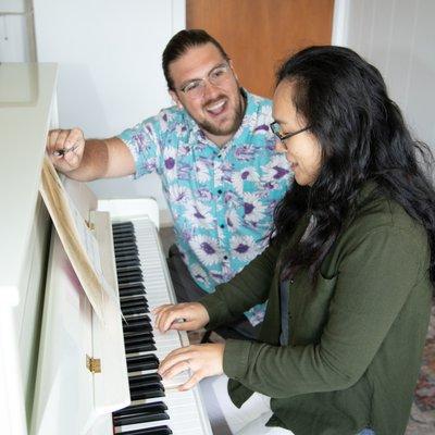 Brian Lindersmith teaching a Piano Lesson