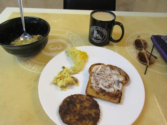 Several varieties of breakfast rice and oatmeal. SO good!