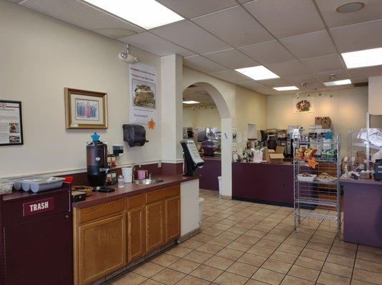 Lobby, special items & coffee counter @yelpdc #goldbergsnybagels #bagels #kosherfood