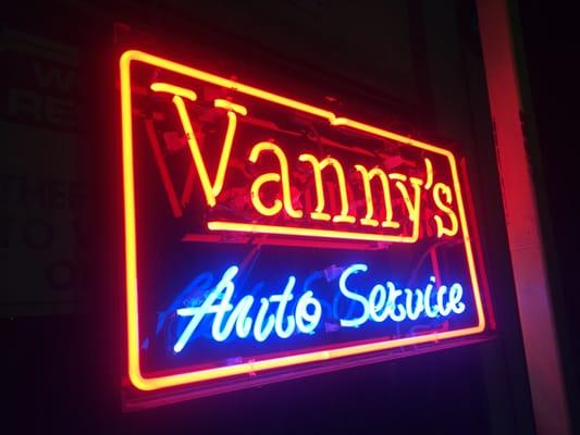 Vanny's Auto Service