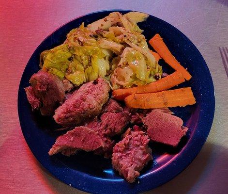 Corned beef and cabbage - no potatoes or bread