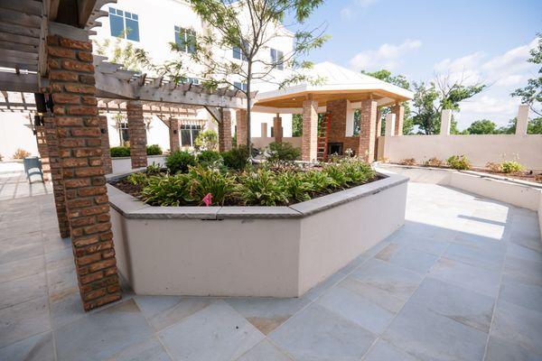 Commercial Courtyard Pavers