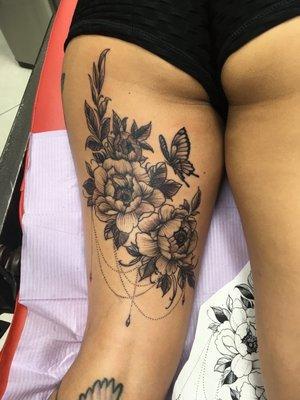 Black n gray Floral leg tattoo