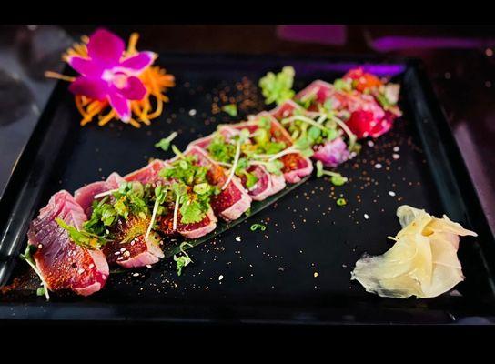 Tuna Tataki!! So good and the tuna tasted so fresh