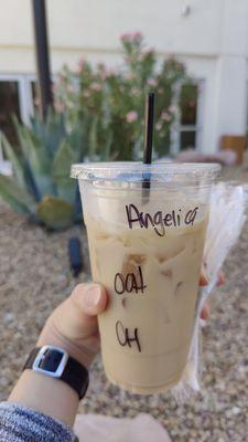 Large Iced Chai Latte With Oat Milk