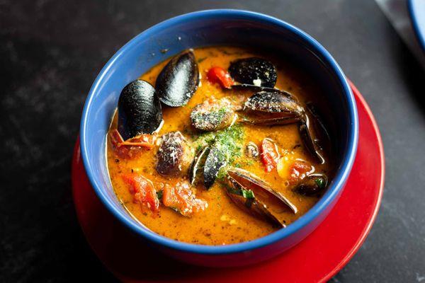 Cioppino - Italian bouillabaisse