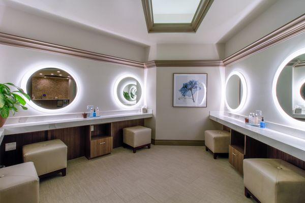 Spa Aquae make-up area.