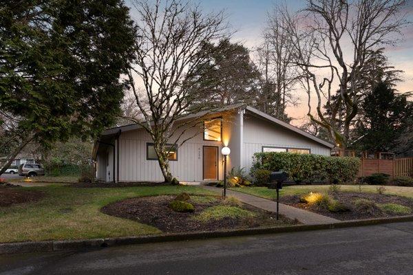 Garden Home Oregon Mid Century Modern