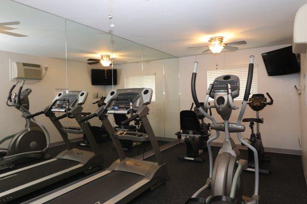 Fitness Room (Cardio)