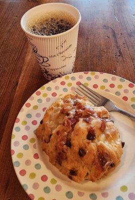 Bacon maple scone & a small coffee. Tasty!!