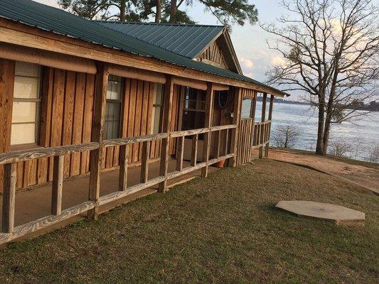 Cute cabin restaurant on the lake.