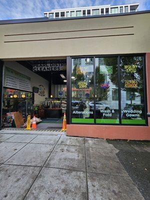 Pearl District Dry Cleaners