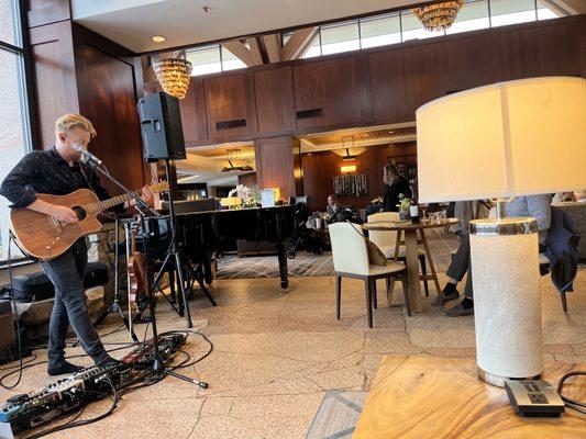 Live music at Everlne Resort