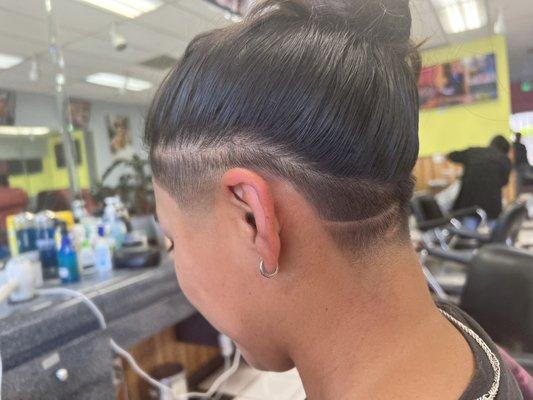 Undercut fade