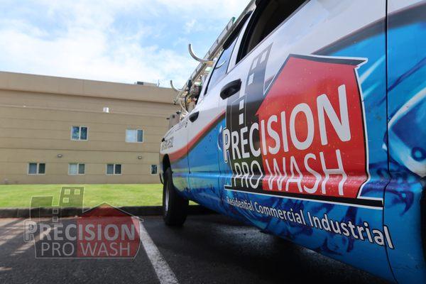 Puyallup Siding Soft Wash EIFS Building Cleaning Commercial Pressure Washing