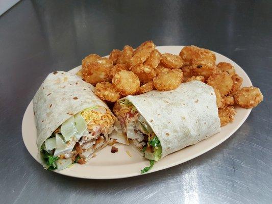 SPICY CHICKEN WRAP AND GEMS