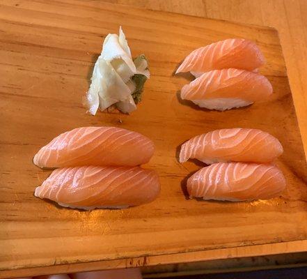 Sake(salmon) nigiri.