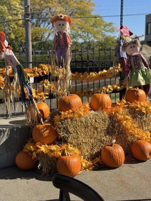 Outside Fall decor