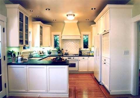 Custom kitchen in Piedmont. Photography by Hayashi Santaro