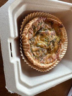 Spinach and cheese quiche