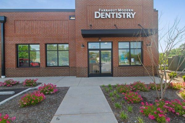 Farragut Modern Dentistry