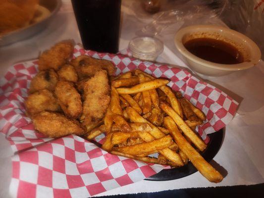 Fried Oysters with Cajun Fries