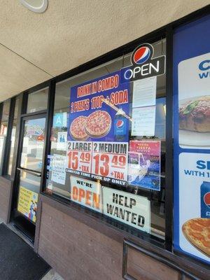 Current meal deals as of 5/23/22   2 x 1 topping pizzas + your choice of 1x  2liter soda