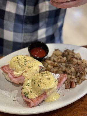 Traditional Eggs Benedict