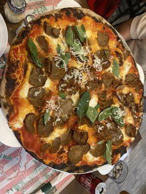 Margherita Verace 16" w/ meatballs