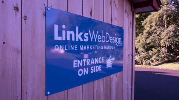 Links Web Design - Entrance on Side