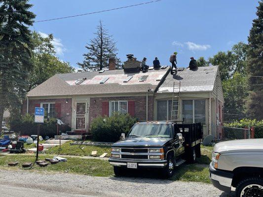 Installing a new asphalt shingle roof