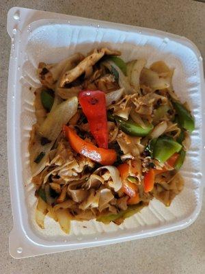 Lunch order Thai Drunken Noodles W/chicken. Was super yummy, plenty of protein, veggies, and noodles!