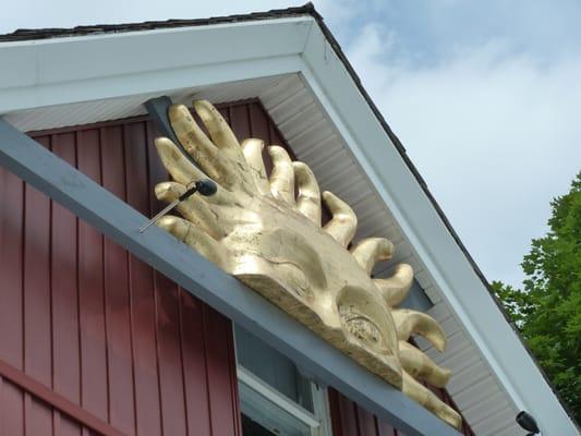 Barre Pinske's sun sculpture