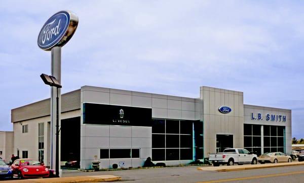 LB Smith Ford Lincoln Serving the Mechanicsburg, Harrisburg area and Central PA since 1940.