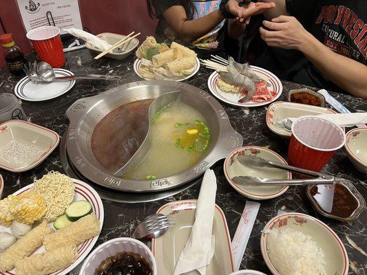 Four Seasons Hot Pot And Dumpling