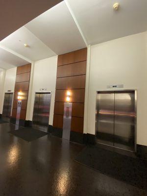 Glass Montgomery Kone elevators, Amerant Bank Arena