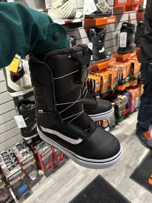 My new snowboard boots, kids size 4! So happy :)