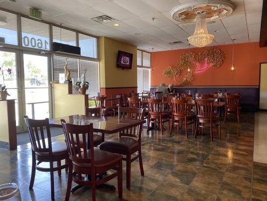 Clean dining room.