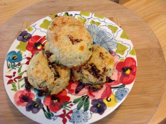 Savory pizza scones, GF!