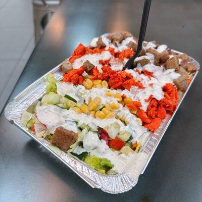 platter with gyro and chicken combo with white sauce