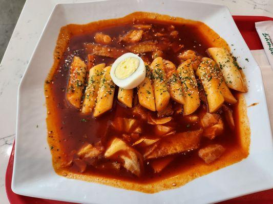 Spicy Rice Cake (Tteokbokki)