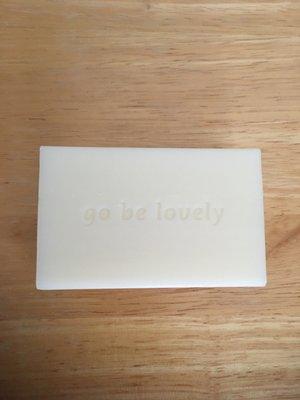 Illume coconut milk mango bar soap with message