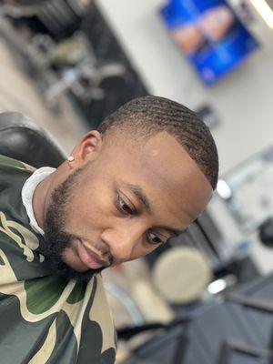 Mid taper with natural fresh hairline