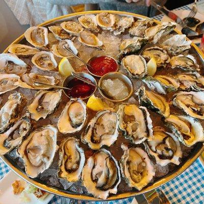 Fresh oysters: Kumamoto + Beausoleil