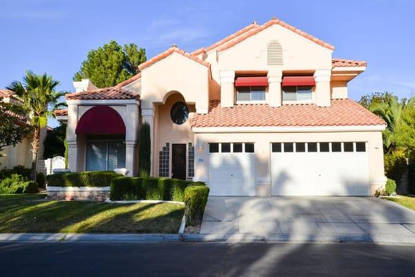 South west gated community adjacent to Summerlin. 4 bedroom,pool,big back yard,New Carpet,New paint,Hardwood floors with 3 ca...