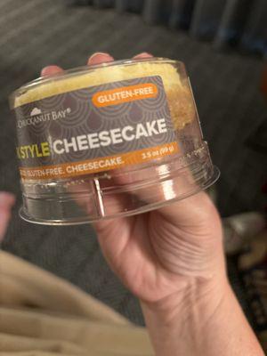 Gluten free, not vegan cheesecake